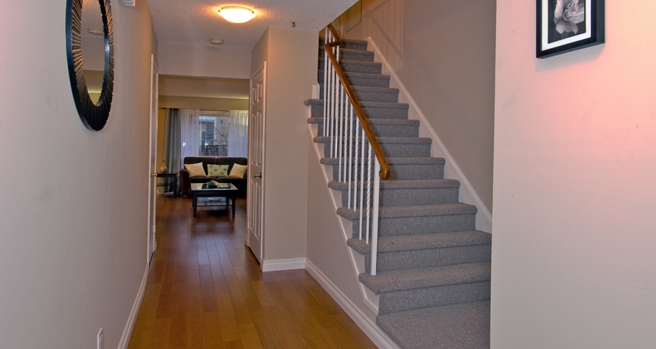 townhome with a fantastic layout in central Mississauga