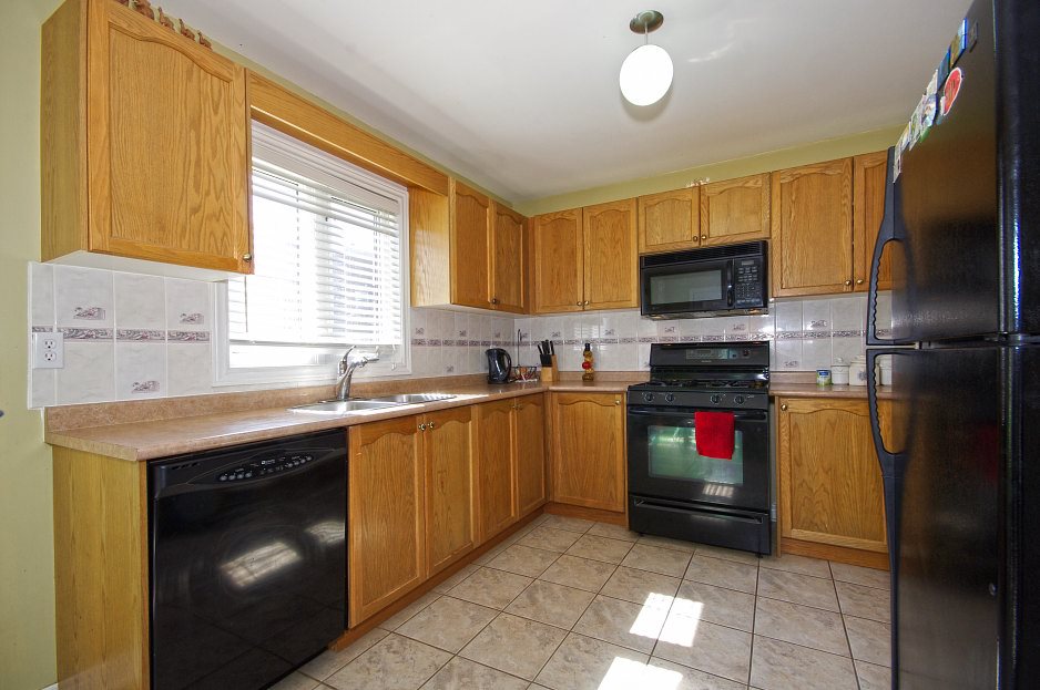 All Photos of House for Sale, Bradford West Gwillimbury, Ontario