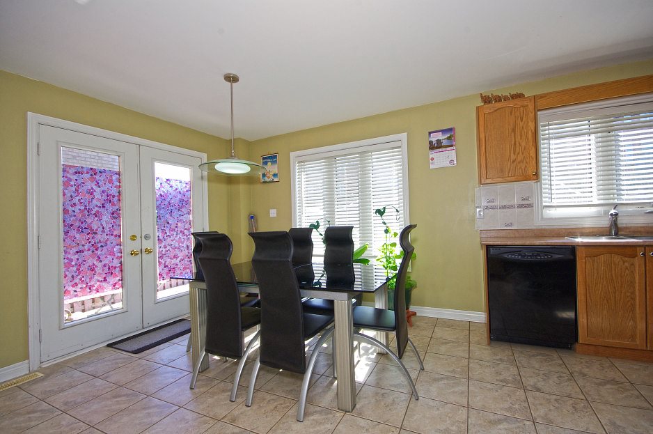 All Photos of House for Sale, Bradford West Gwillimbury, Ontario