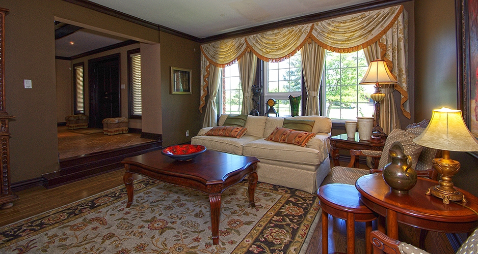 Detached House for Sale 10 Grafton Crescent, Brampton, Ontario