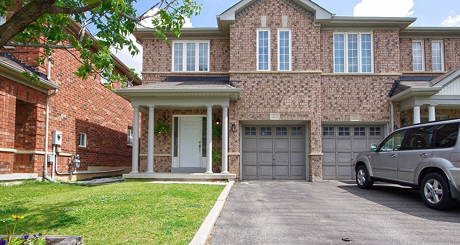 Virtual tour of home for sale in Brampton