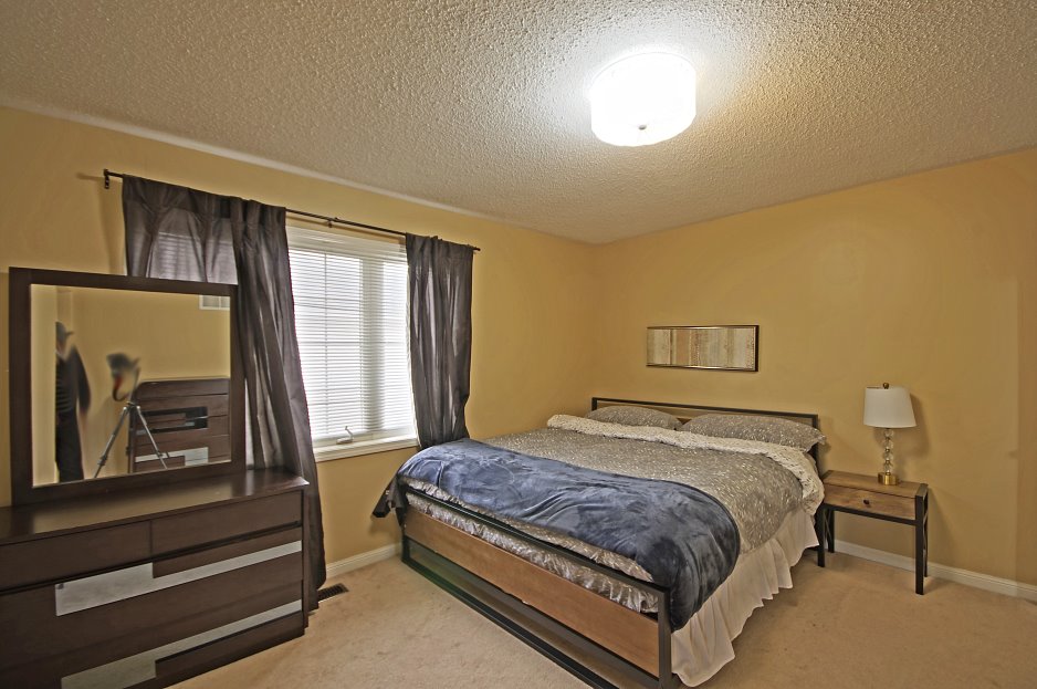 All Photos of House for Sale, 29 Jessop Drive, Brampton Ontario