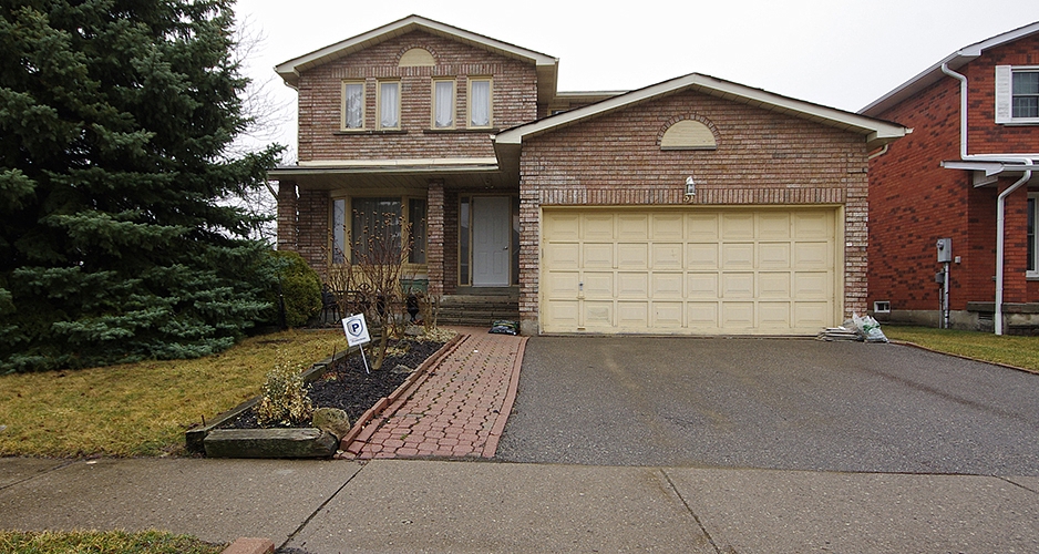 Virtual tour of home for sale Brampton