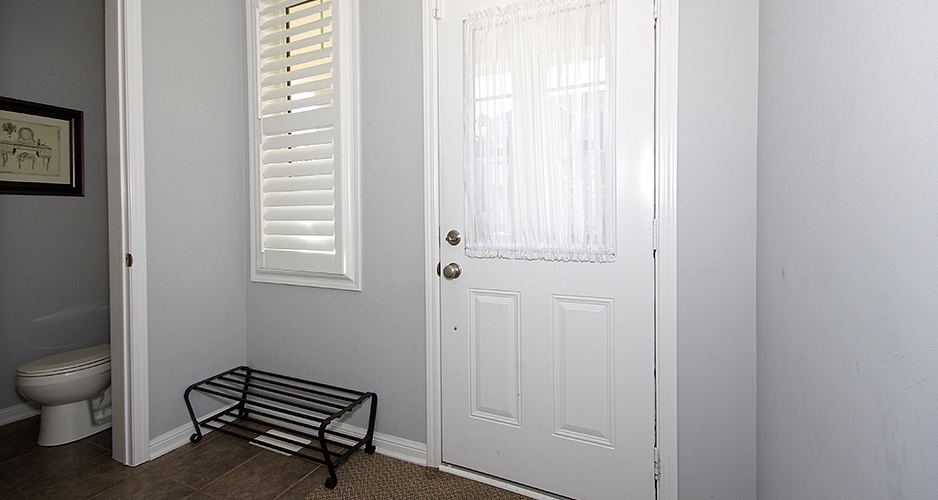 Virtual tour slide show of home for sale in Mississauga