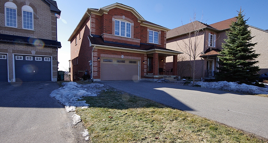 Virtual tour of house for sale in Caledon