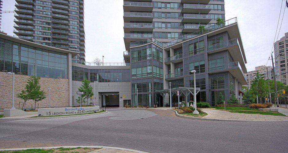 Virtual tour of property 2240 Lake Shore Blvd W #1505 Toronto, ON M8V 0B1