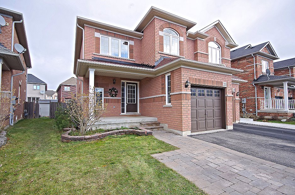 All Photos of House for Sale, 23 Woodcote Crescent, Ontario