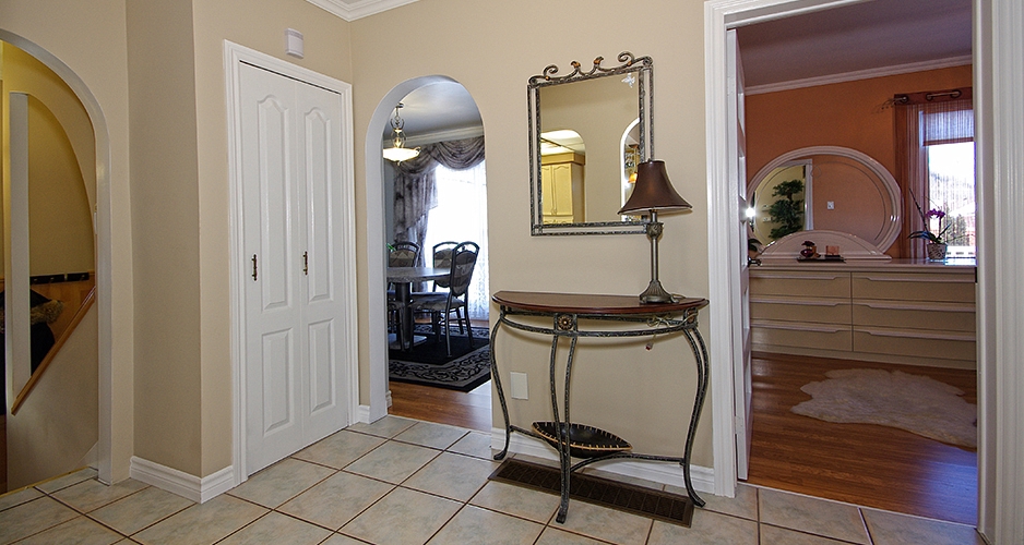 Detached House for Sale 544 Cochrane Rd, Hamilton