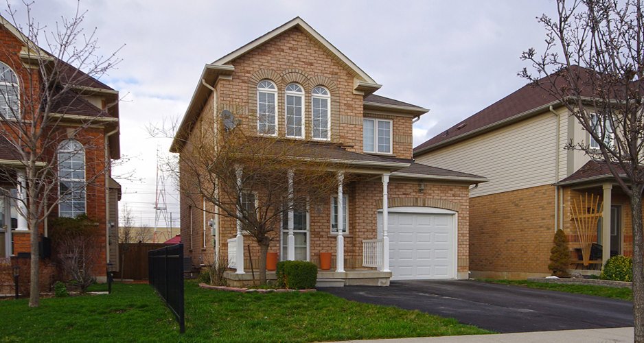 virtual tour of home on 311 Alexander Cres, Milton