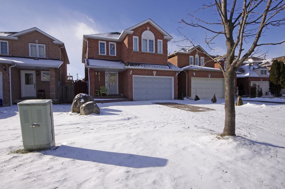 Detached Home for Sale, View All Photos, 1004 Fernandez Dr Mississauga
