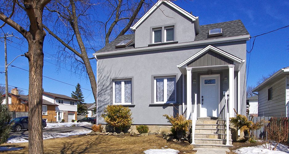 Detached Home for Sale 1051 Alexandra Ave Mississauga, Ontario