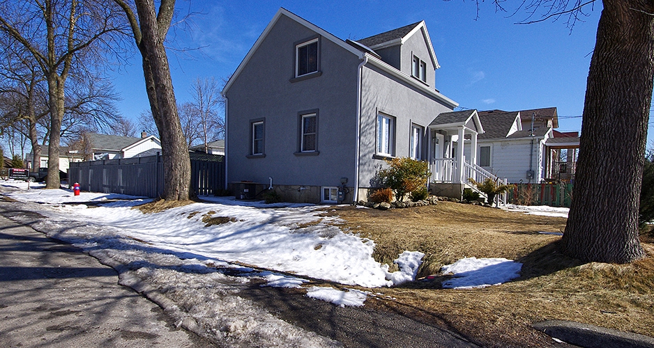 Detached Home for Sale 1051 Alexandra Ave Mississauga, Ontario