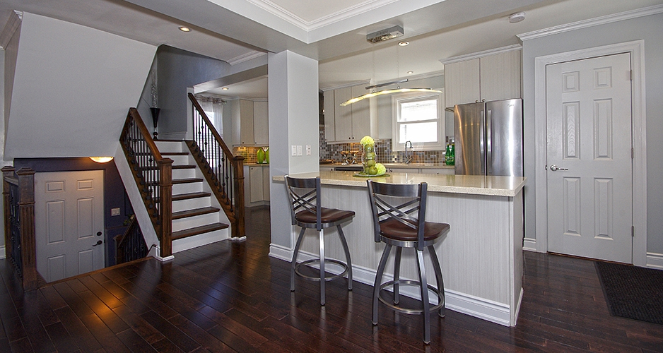 Detached Home for Sale 1051 Alexandra Ave Mississauga, Ontario