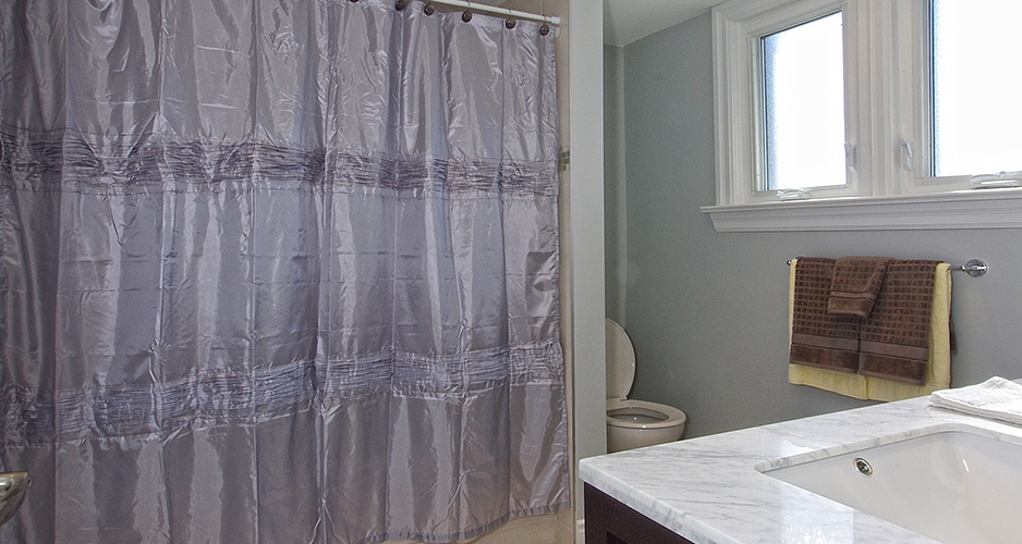 Detached Home for Sale 1051 Alexandra Ave Mississauga, Ontario