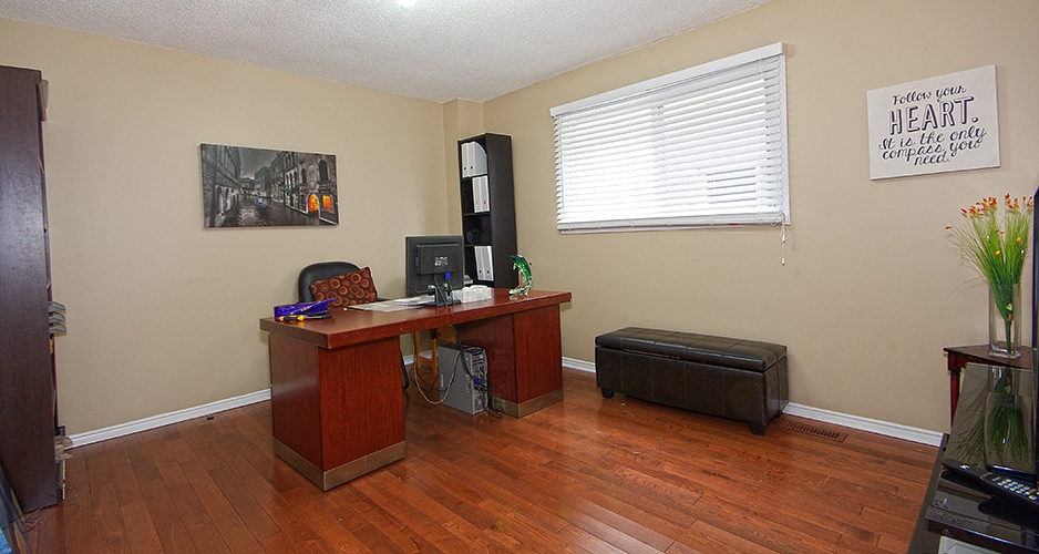 Detached House for Sale 1516 Willow Way, Mississauga