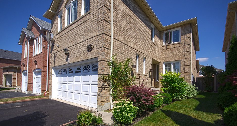 House for Sale in Mississauga 5296 River Forest Ct Mississauga