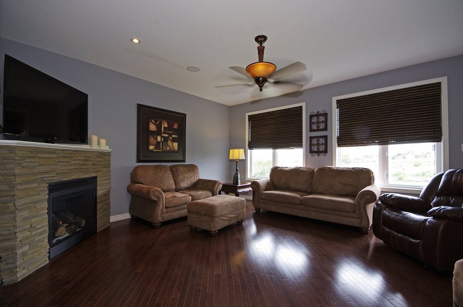 All Photos of House for Sale, Bradford West Gwillimbury, Ontario