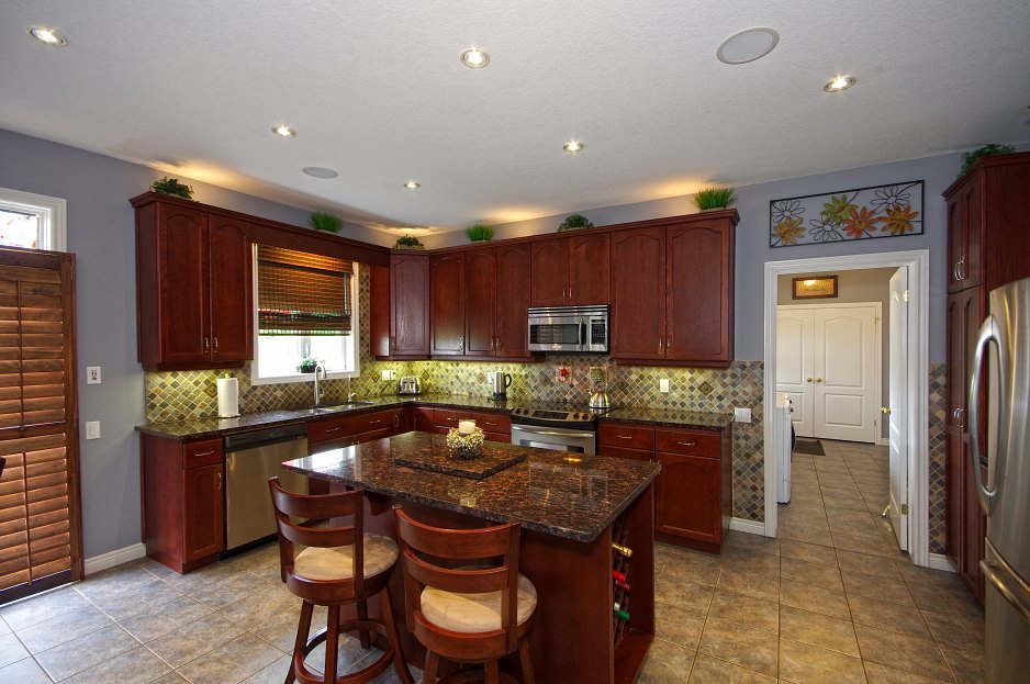 All Photos of House for Sale, Bradford West Gwillimbury, Ontario