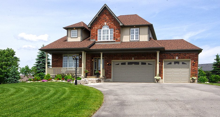 Detached House for Sale Near Orangeville 19 Headwaters Ln Mono, ON L0N