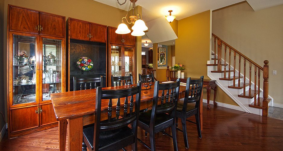 Detached House for Sale Near Orangeville 19 Headwaters Ln Mono, ON L0N