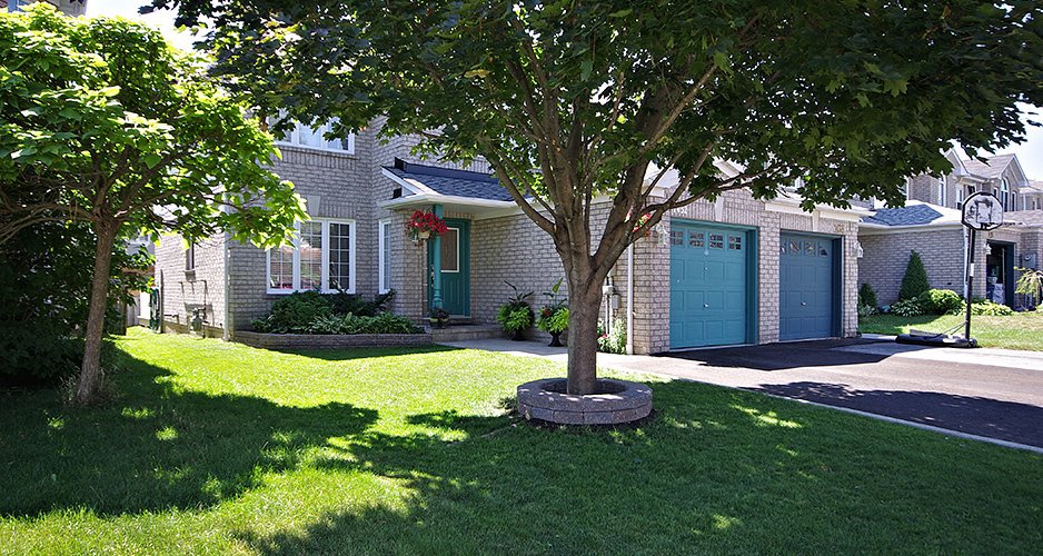 Virtual tour of house for sale in Pickering