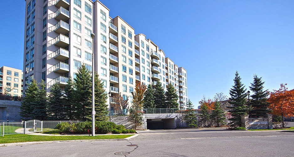 Virtual tour of house for sale in Toronto