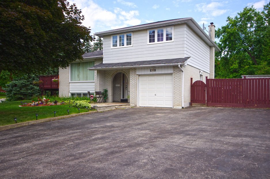 Detached House for Sale, 340 Military Trail Toronto, M1E, Ontario