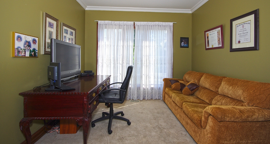 Real estate property for Sale in Etobicoke