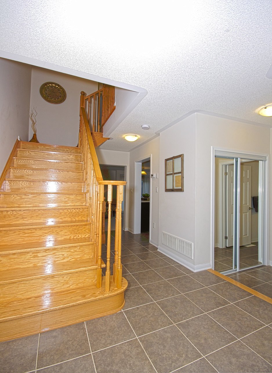 Virtual Tour on Portwine Dr Toronto