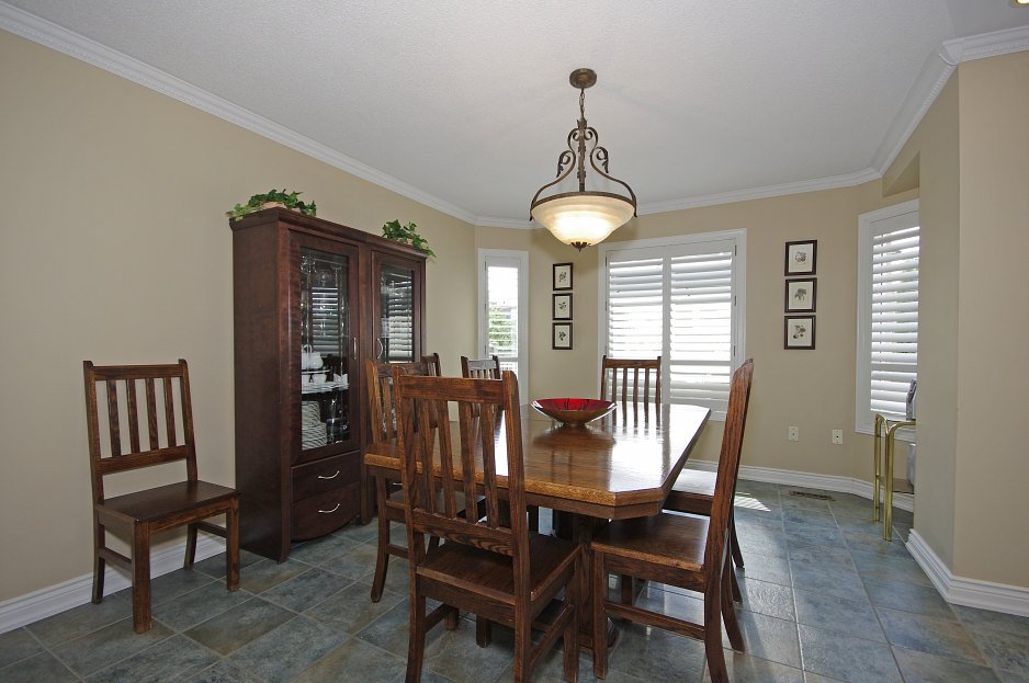 House for Sale 148 Sylwood Crescent Vaughan L6A, Ontario