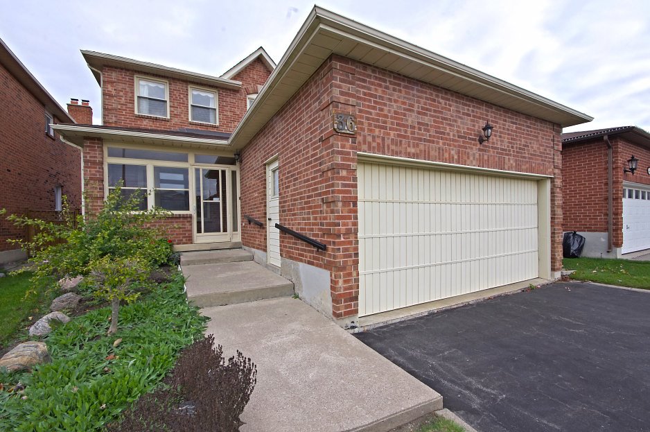 All Photos of Home for Sale, 36 Ardwell Crescent, Maple