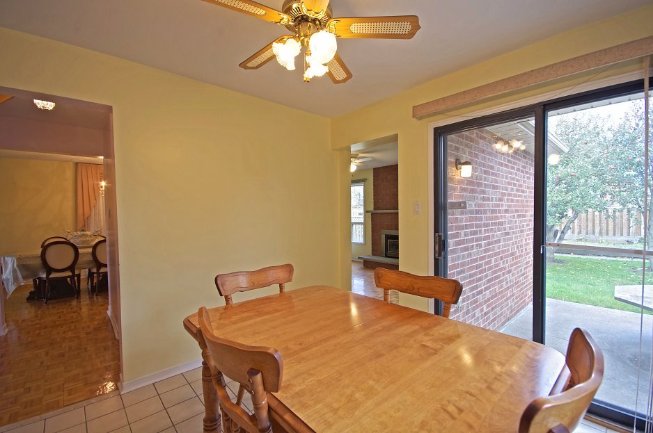 All Photos of Home for Sale, 36 Ardwell Crescent, Maple