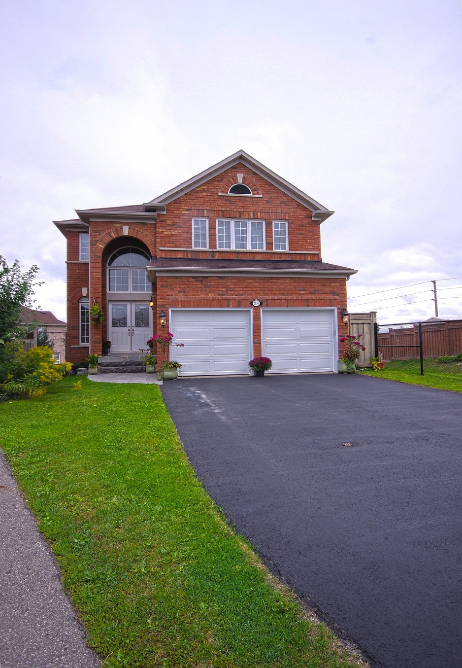 Virtual Tour 28 Beaverbrook Cres, Ontario